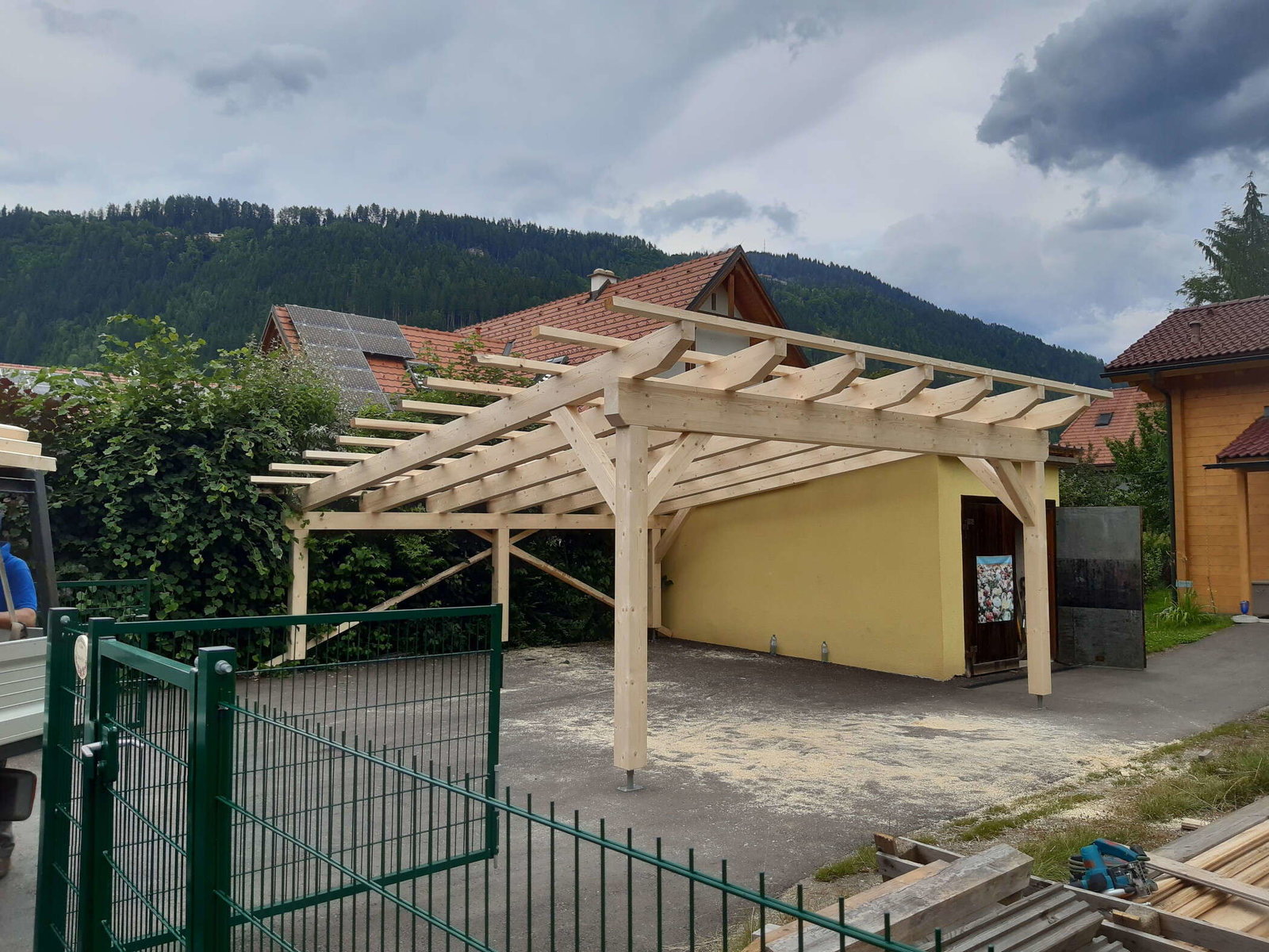 Carport der Firma Kogler Tischlermontagen